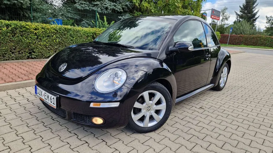 VOLKSWAGEN New Beetle -