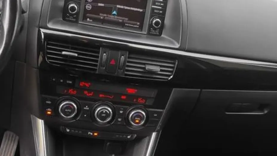 MAZDA CX-50 -