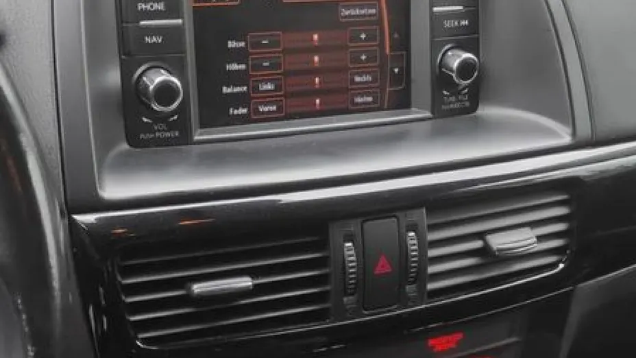 MAZDA CX-50 -