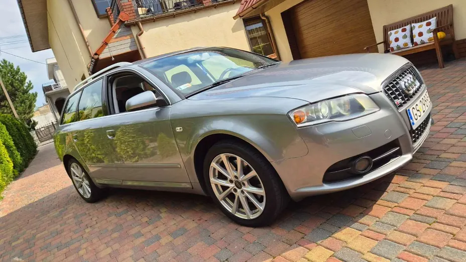 AUDI A4 Avant -