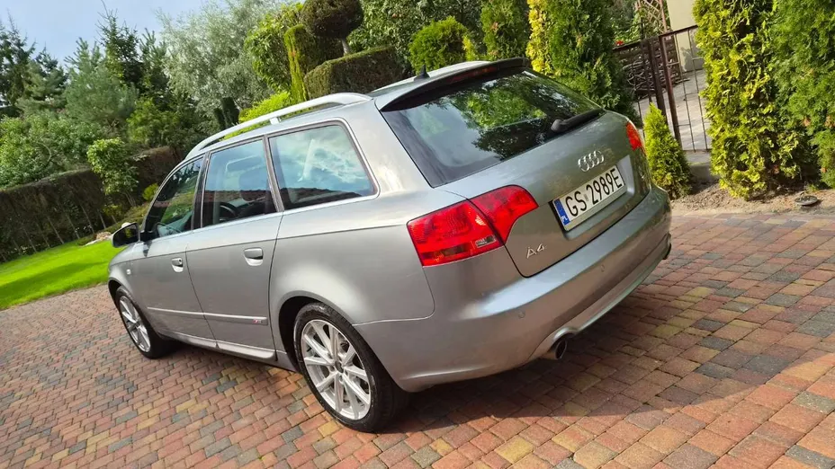 AUDI A4 Avant -