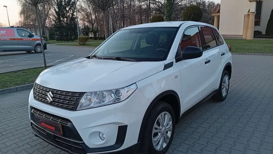 SUZUKI Vitara -