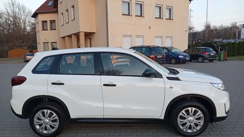 SUZUKI Vitara -