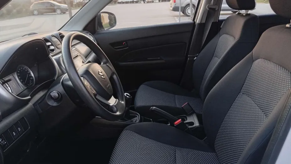SUZUKI Vitara -