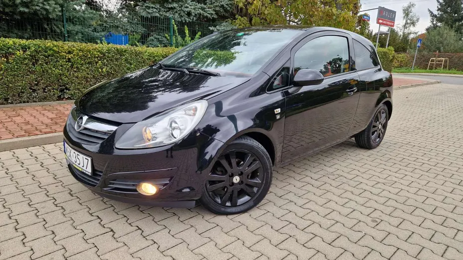 OPEL Corsa -