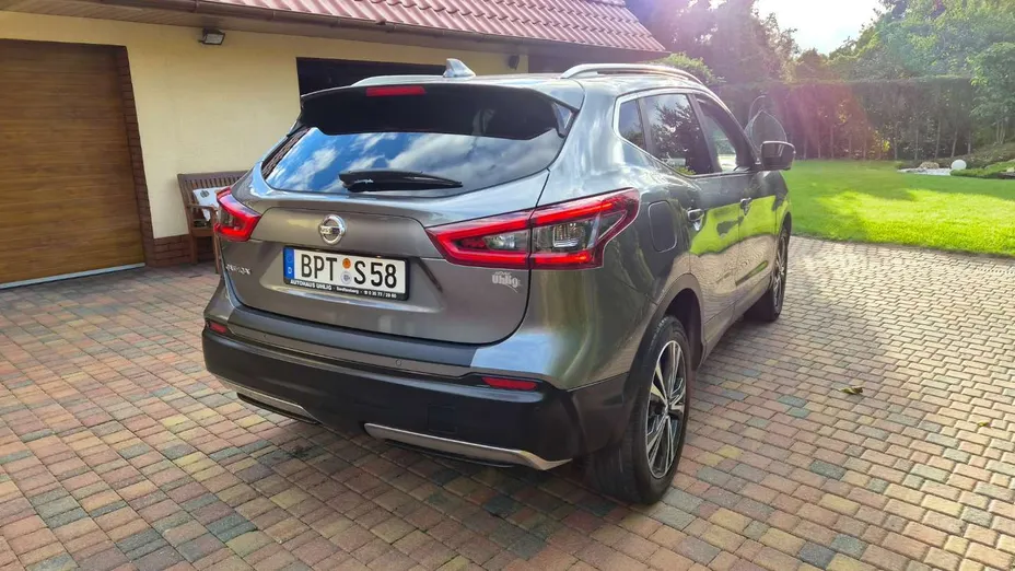 NISSAN Qashqai -
