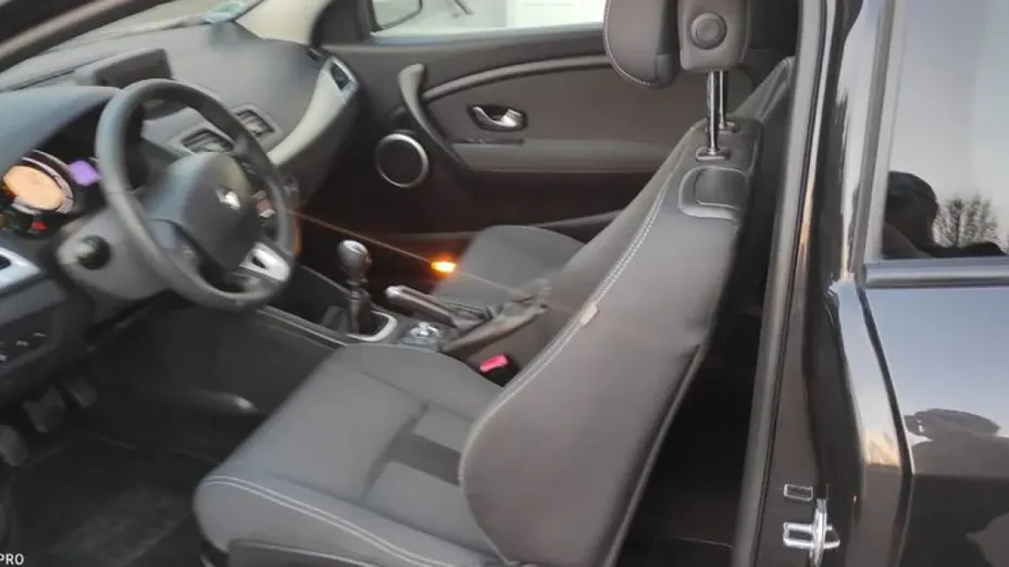 RENAULT Megane -