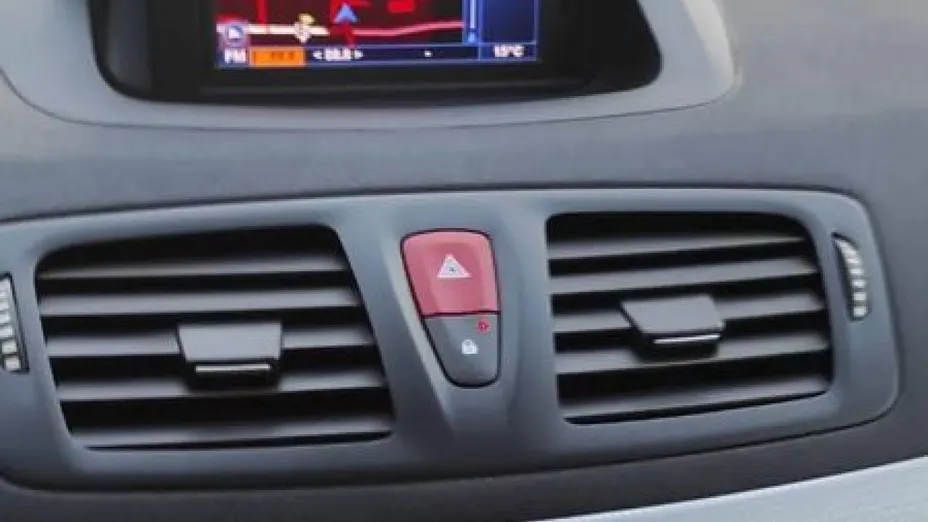 RENAULT Megane -