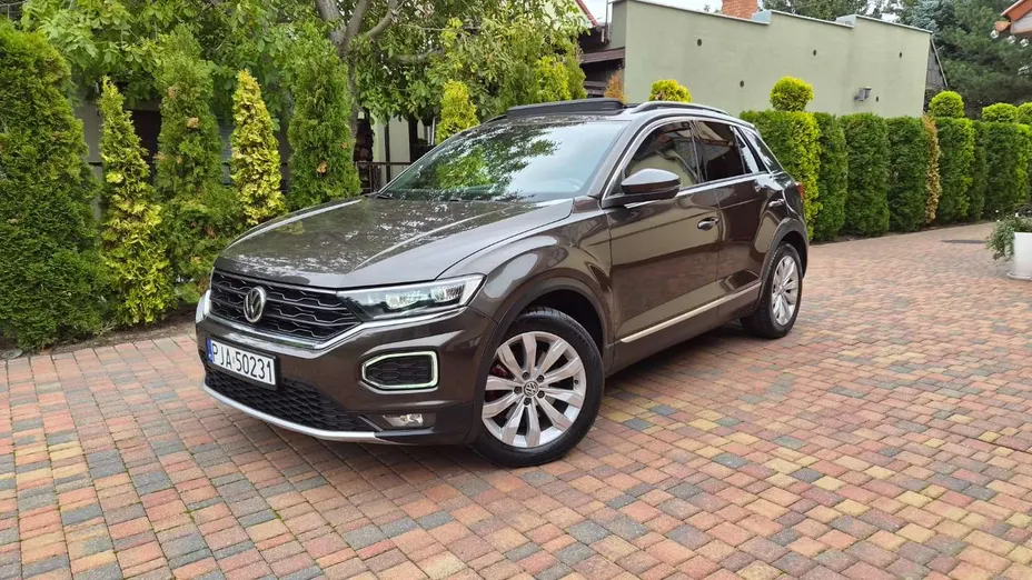 VOLKSWAGEN T-ROC -