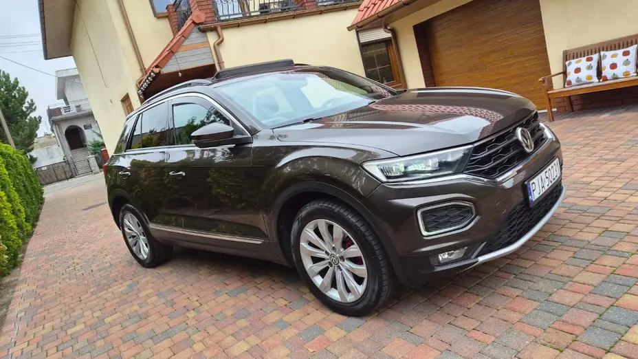 VOLKSWAGEN T-ROC -