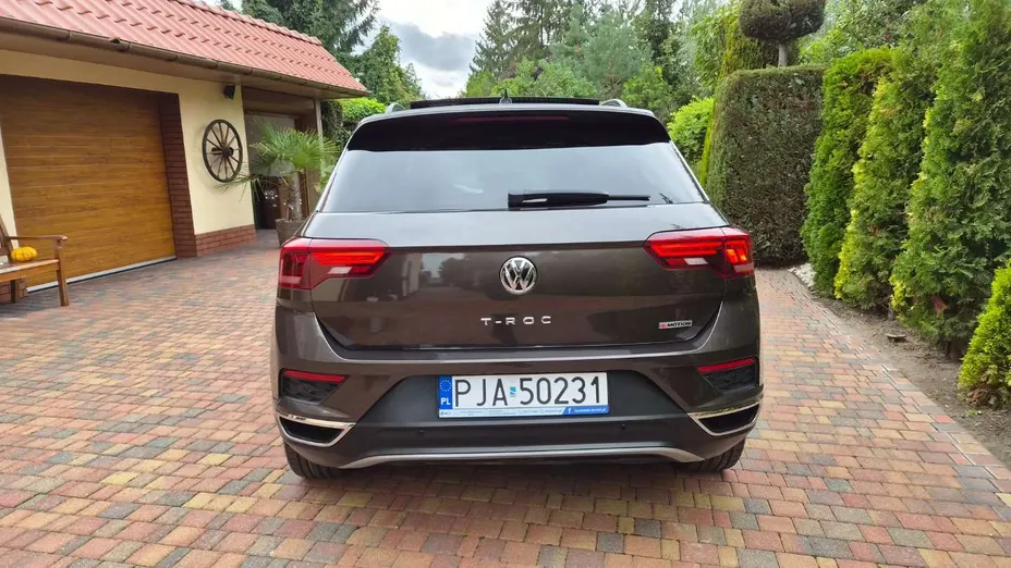 VOLKSWAGEN T-ROC -