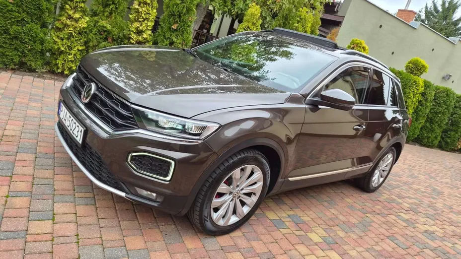 VOLKSWAGEN T-ROC -