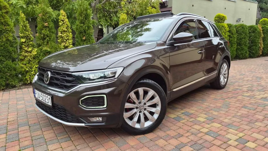 VOLKSWAGEN T-ROC -