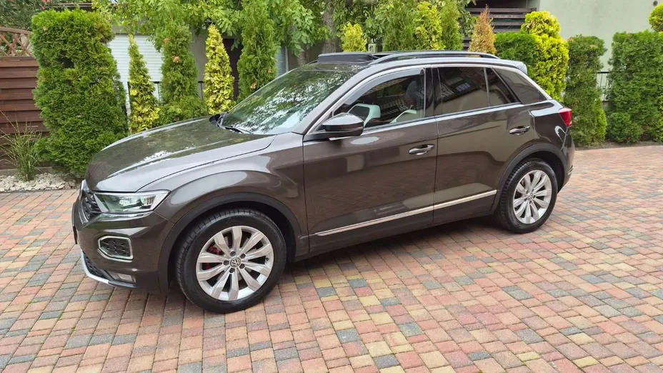 VOLKSWAGEN T-ROC -