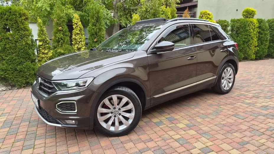 VOLKSWAGEN T-ROC -