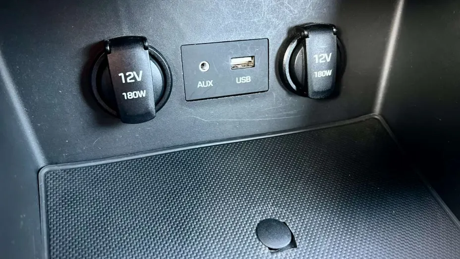 HYUNDAI i30 -