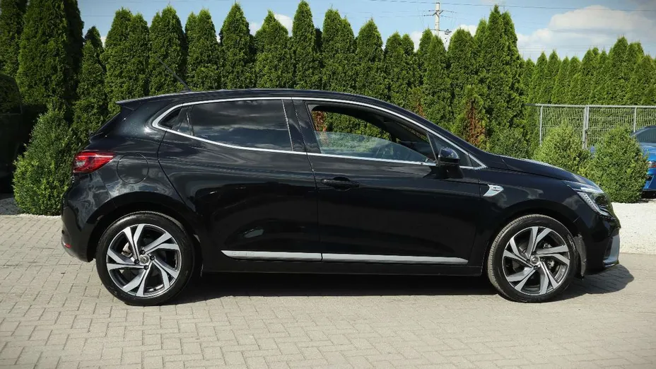 RENAULT Clio -