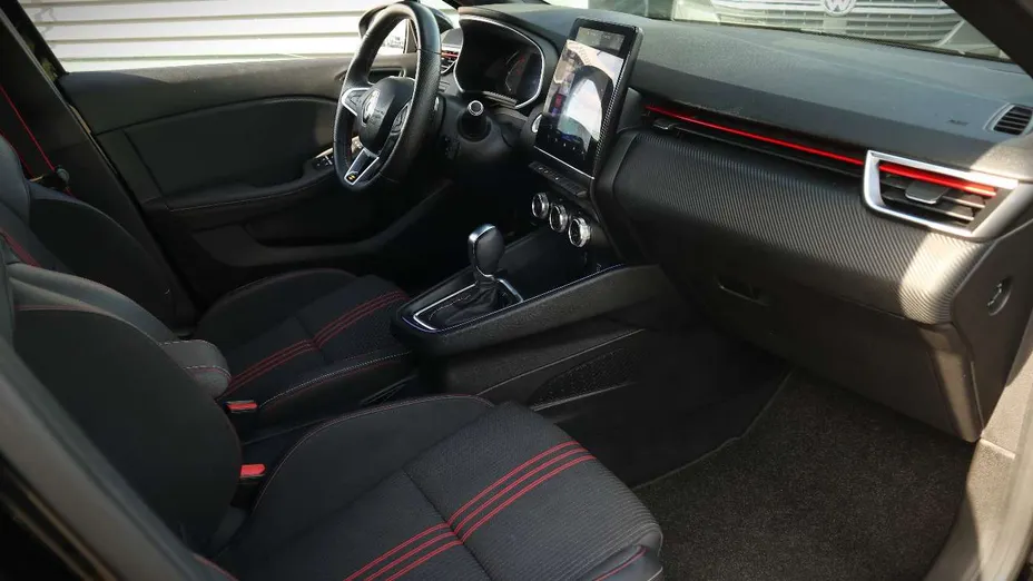 RENAULT Clio -