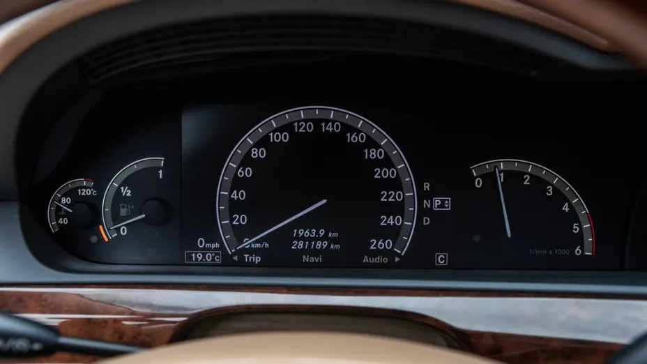 MERCEDES-BENZ S Klasa -