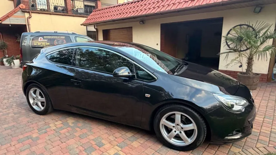 OPEL Astra -