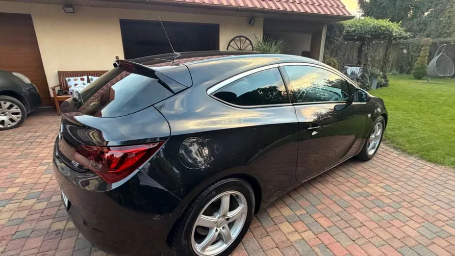 OPEL Astra -