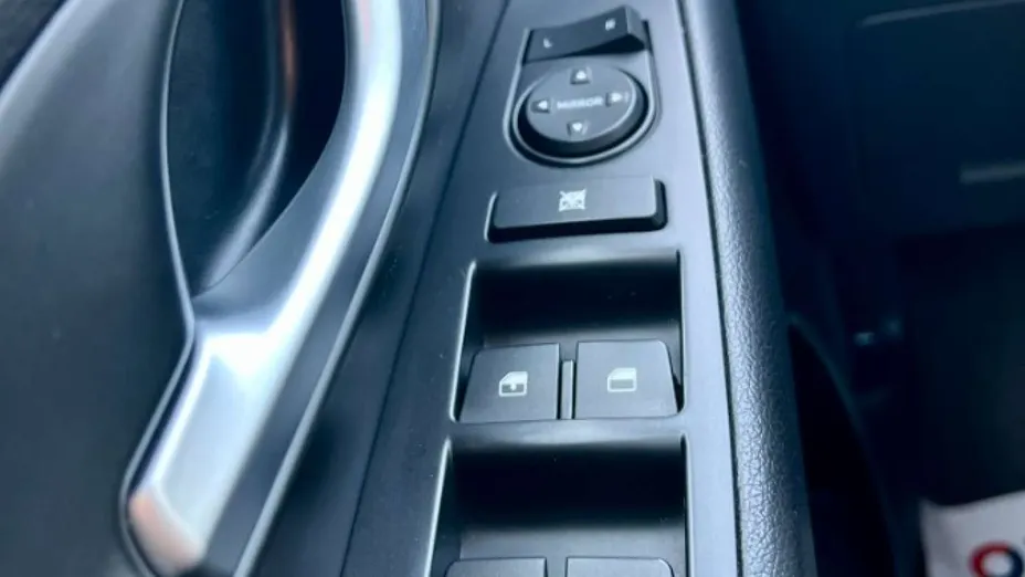 HYUNDAI i30 -