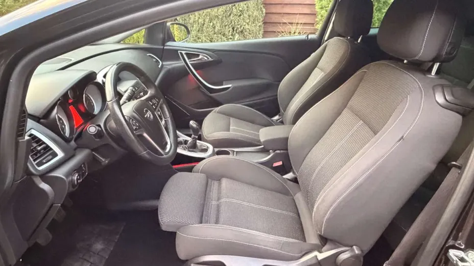 OPEL Astra -