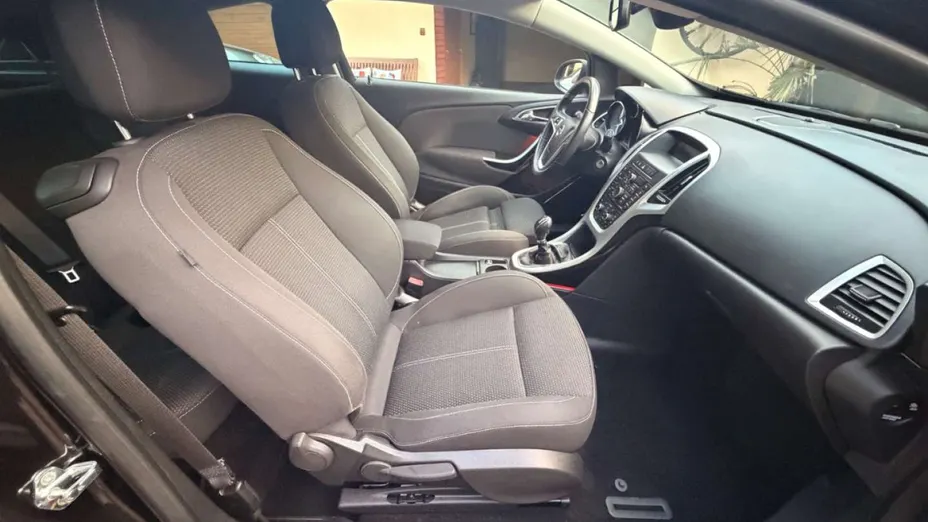 OPEL Astra -