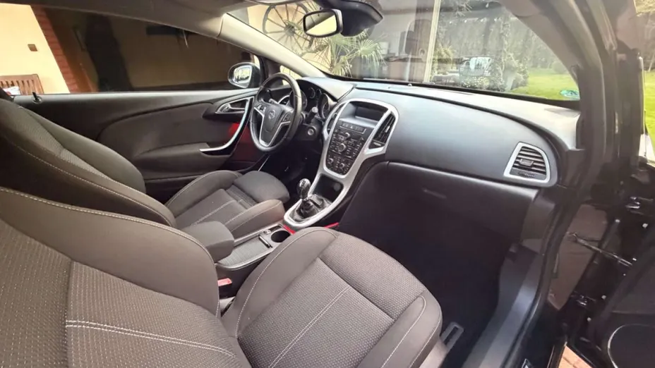 OPEL Astra -
