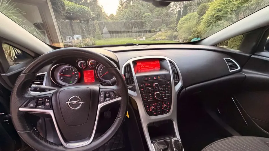 OPEL Astra -