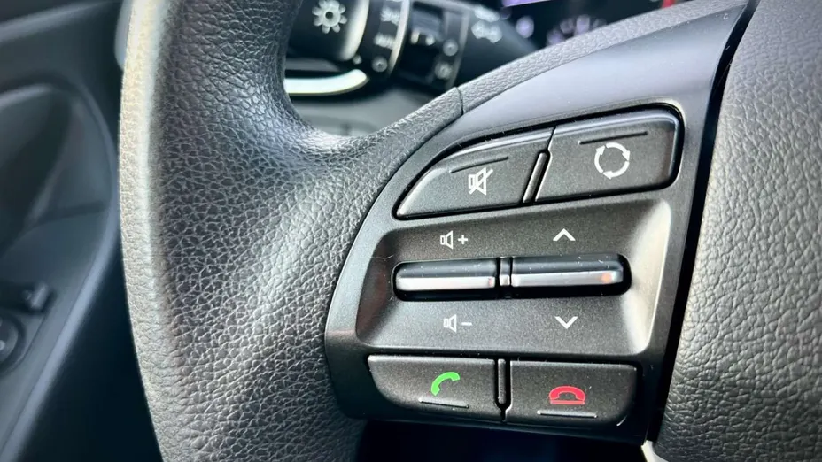 HYUNDAI i30 -
