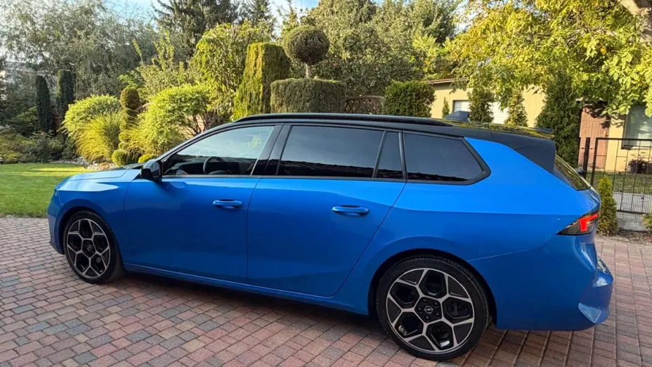 OPEL Astra -