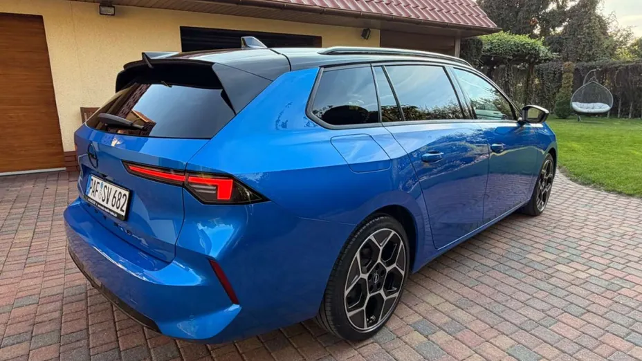 OPEL Astra -