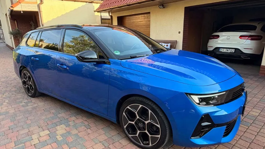 OPEL Astra -