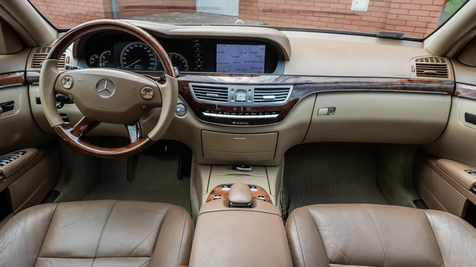 MERCEDES-BENZ S Klasa -