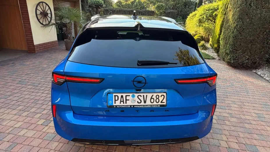 OPEL Astra -