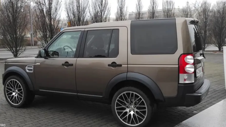 LAND ROVER Discovery -