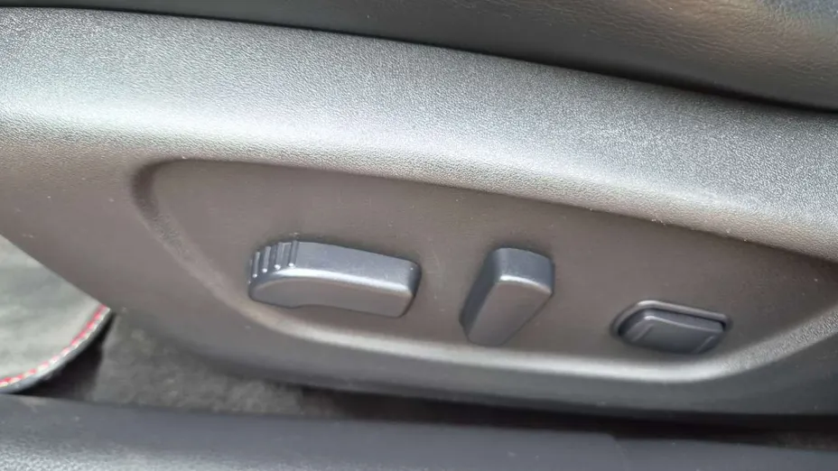 NISSAN X-Trail -