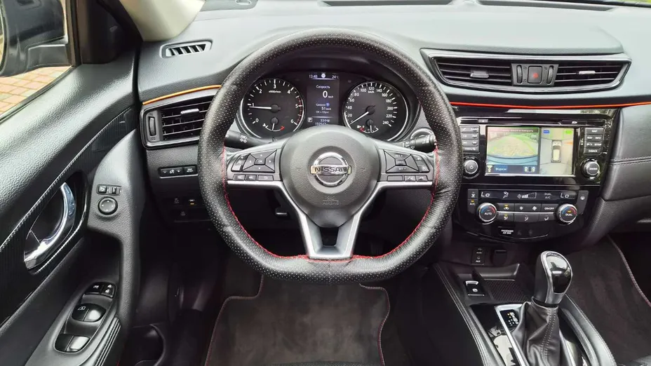 NISSAN X-Trail -
