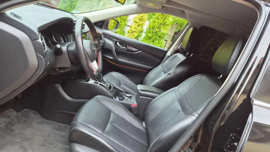 NISSAN X-Trail -