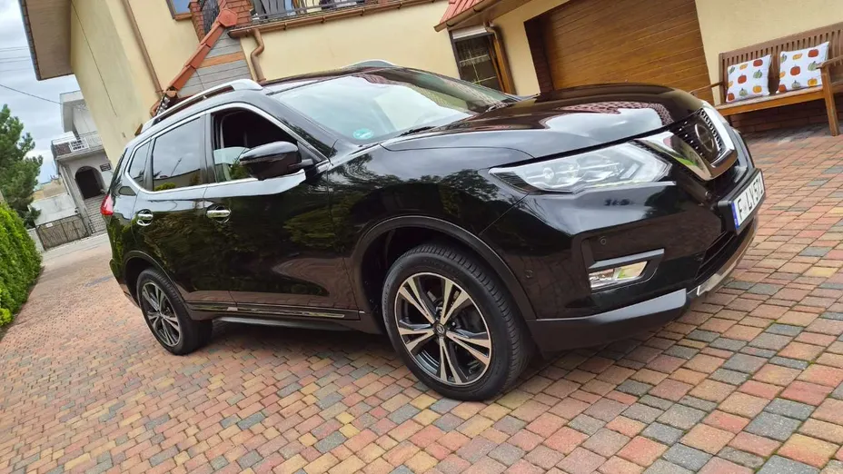 NISSAN X-Trail -