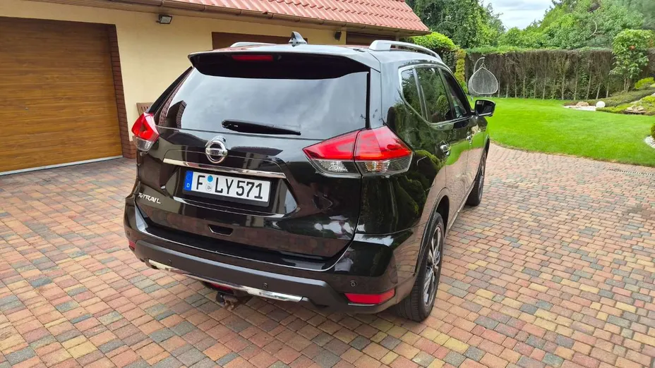 NISSAN X-Trail -