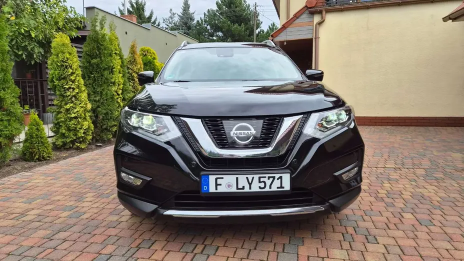 NISSAN X-Trail -