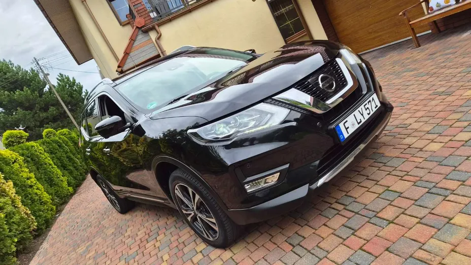 NISSAN X-Trail -