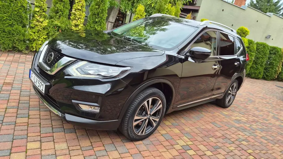 NISSAN X-Trail -