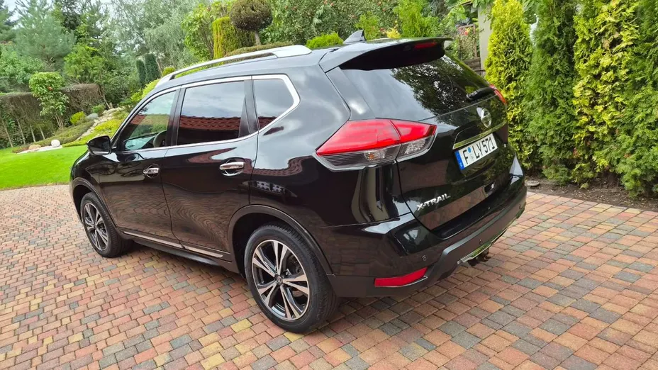 NISSAN X-Trail -