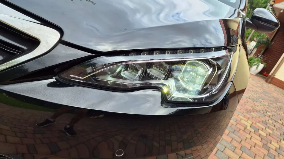 PEUGEOT 308 -