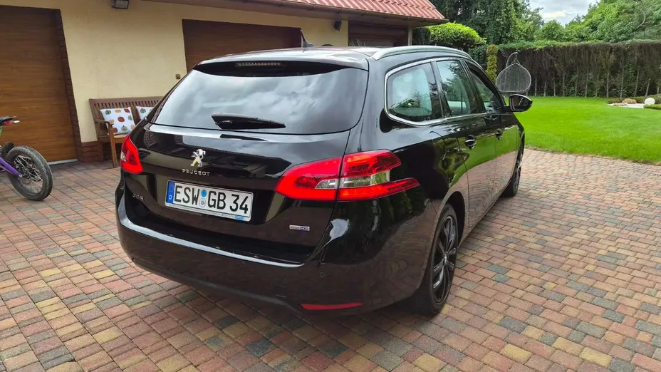 PEUGEOT 308 -
