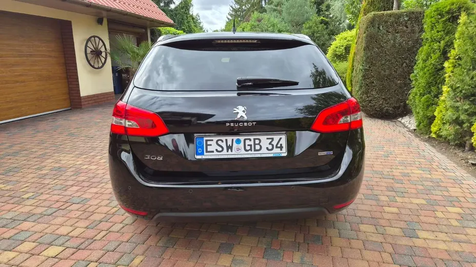 PEUGEOT 308 -