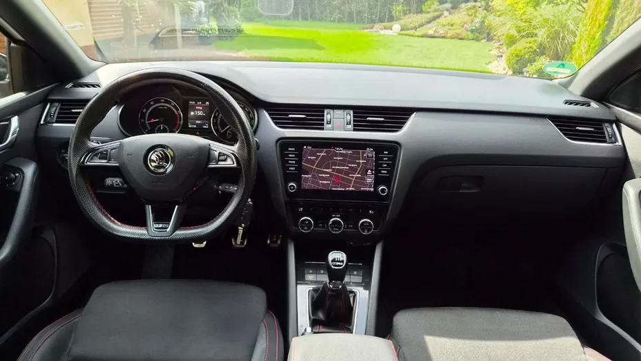 SKODA Octavia -